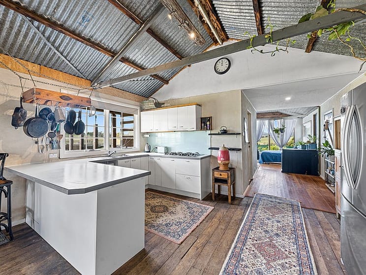 Click to view all images 800 Mcintosh Road Nulla Vale VIC 3435 - Image 3