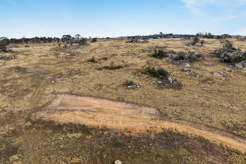 Click to view all images 322 Bobundara Road Berridale NSW 2628 - Image 2