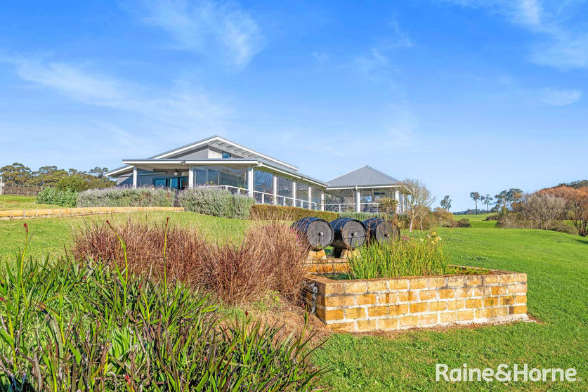 Click to view all images 807 Scotsdale Road Scotsdale WA 6333 - Image 3