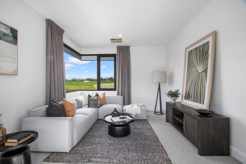 Click to view all images 10339 Wee Jasper Road Yass NSW 2582 - Image 3