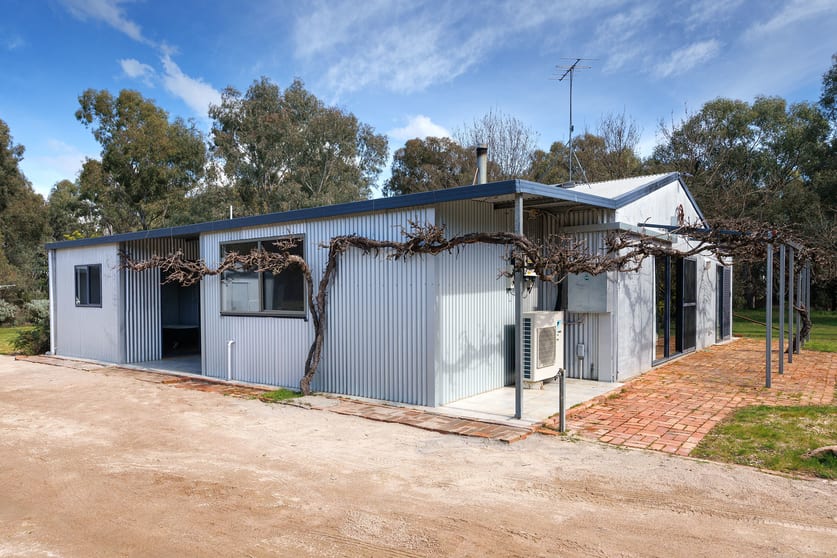 Click to view all images 53 Malabar Road Holbrook NSW 2644 - Image 2