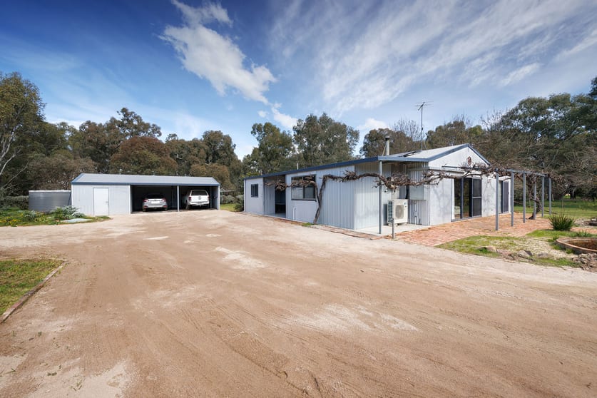 Click to view all images 53 Malabar Road Holbrook NSW 2644 - Image 3