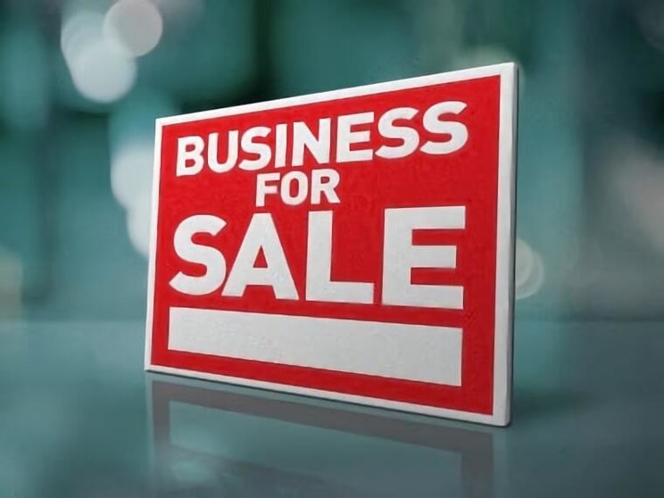 Click to view all images Retailer business for sale in Cairns City - Image 1