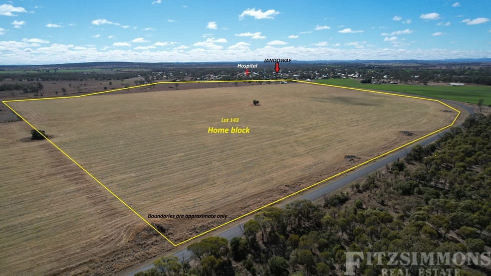 Click to view all images 24 Inverai Road Jandowae QLD 4410 - Image 2
