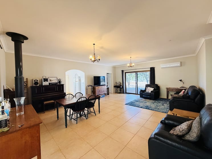 Click to view all images 230 Hodges Road Cordalba QLD 4660 - Image 3