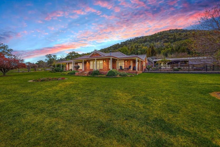 Click to view all images 1519 Upper Moore Creek Road Tamworth NSW 2340 - Image 1