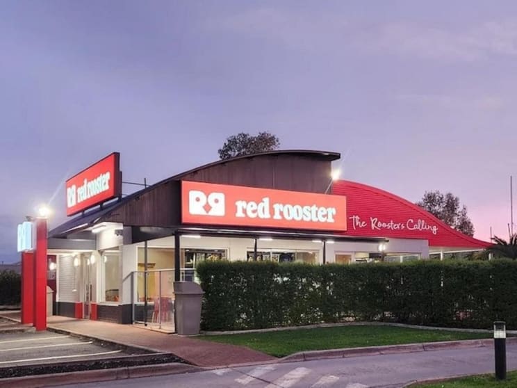 Click to view all images Retailer business for sale in Murray Region NSW - Image 2
