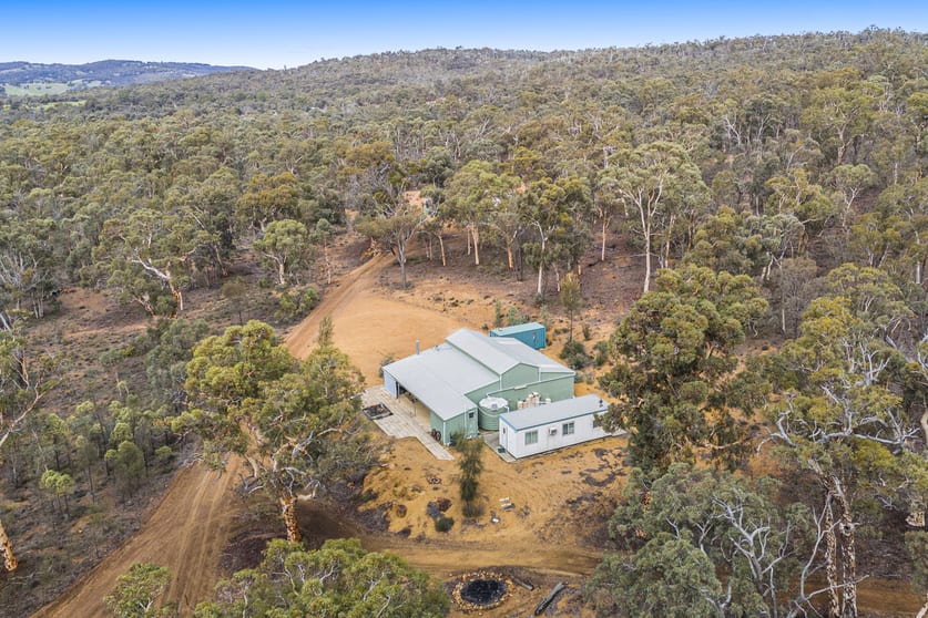 Click to view all images 8772 Albany Highway Crossman WA 6390 - Image 2