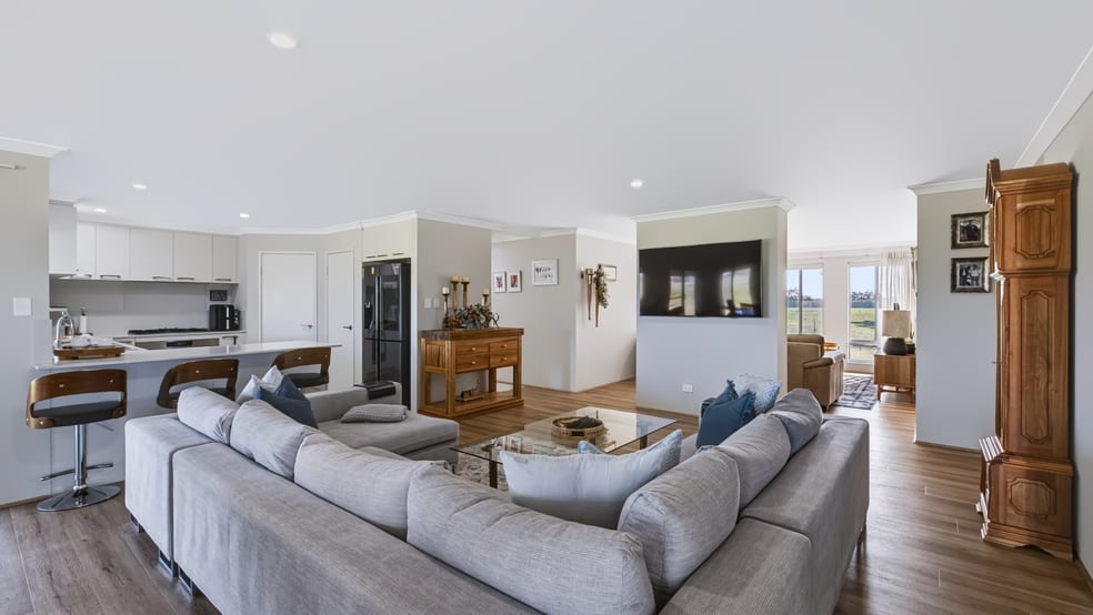 Click to view all images 134 McKelvie Road Catterick WA 6255 - Image 1
