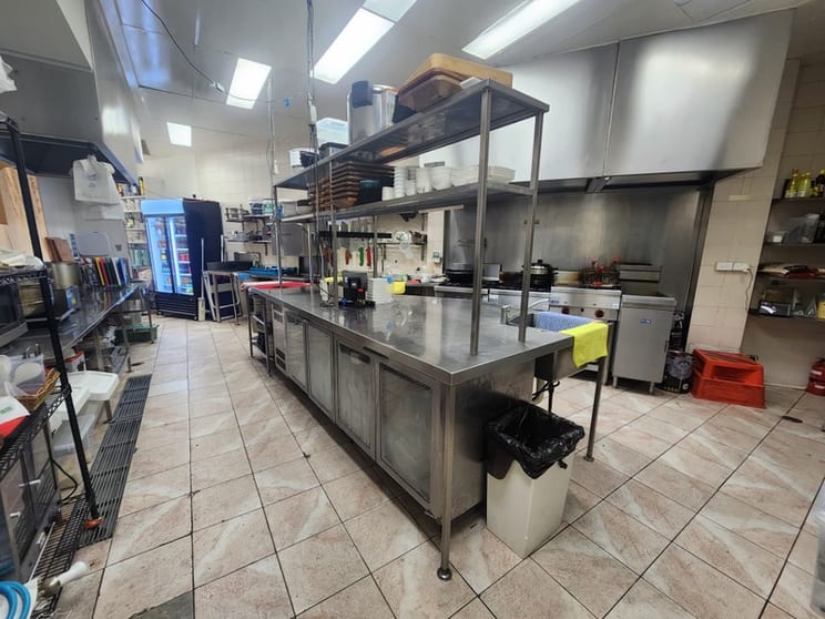 Click to view all images Food, Beverage & Hospitality business for sale in Surfers Paradise - Image 1