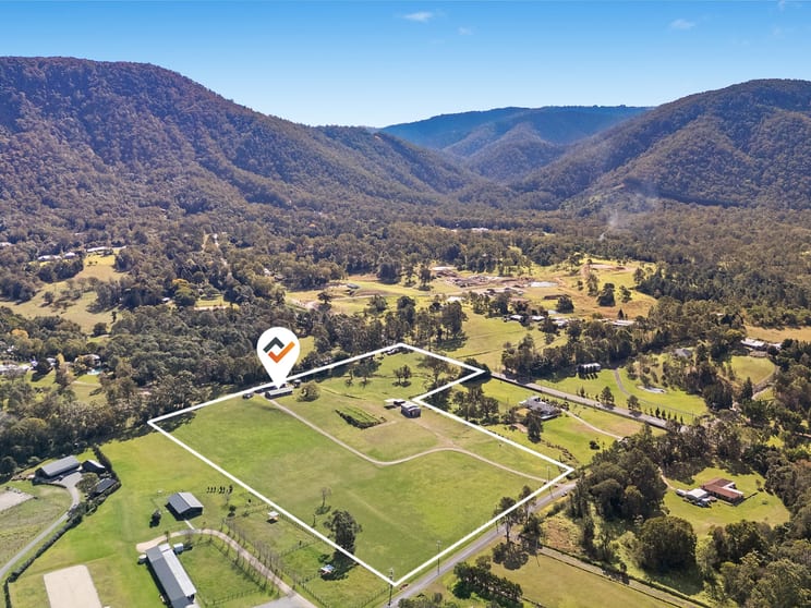 Click to view all images 14 Ryder Road Highvale QLD 4520 - Image 1