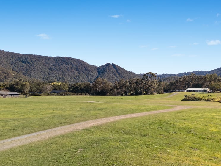 Click to view all images 14 Ryder Road Highvale QLD 4520 - Image 3