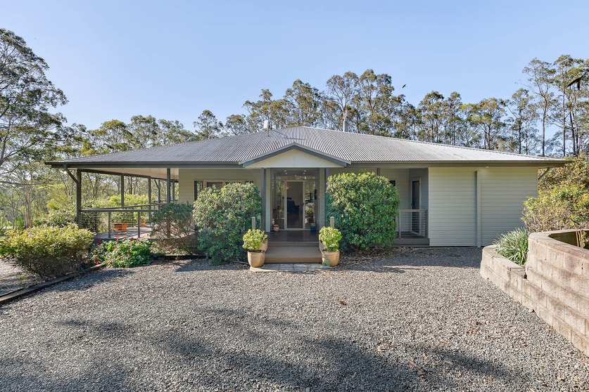 Click to view all images 2 Black Rock Road Martins Creek NSW 2420 - Image 2