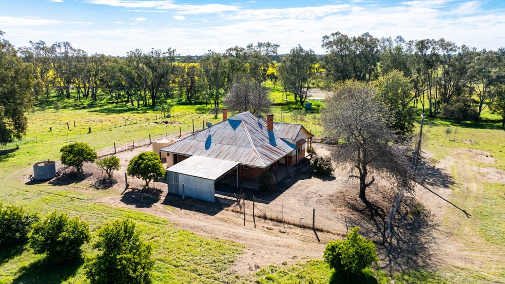 Click to view all images 312 Merri Meric Road Henty NSW 2658 - Image 2