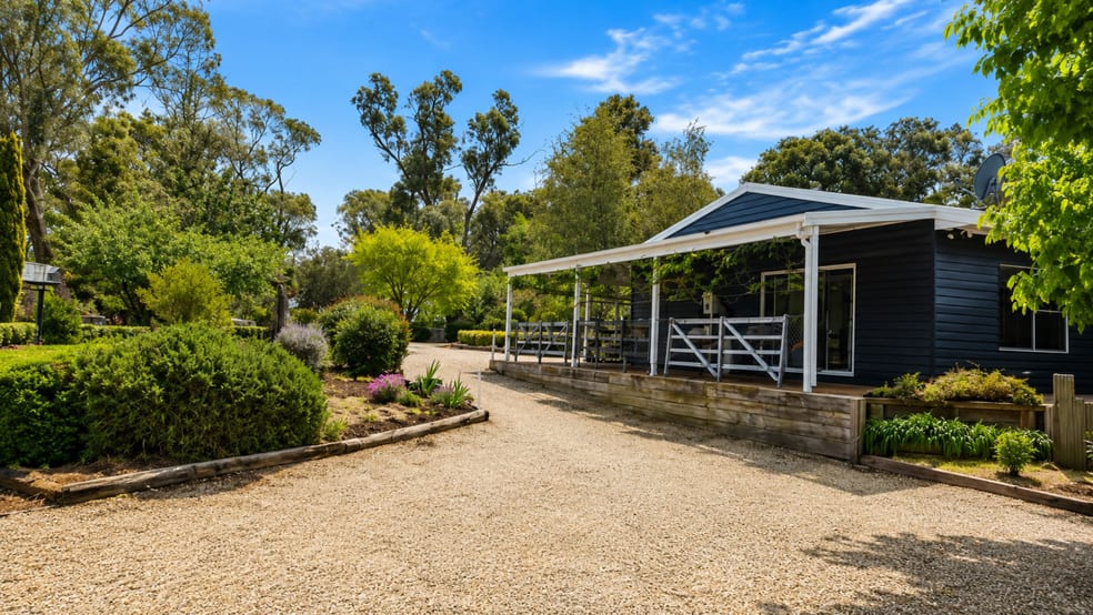 Click to view all images 31 Woodcote lane Munro VIC 3862 - Image 2