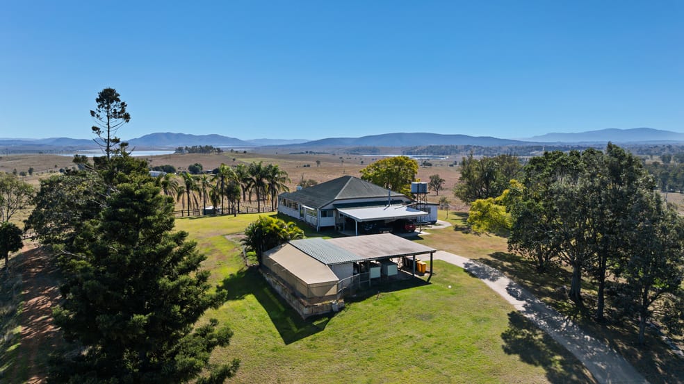 Click to view all images 2059 Wivenhoe Somerset Road Bryden QLD 4312 - Image 2