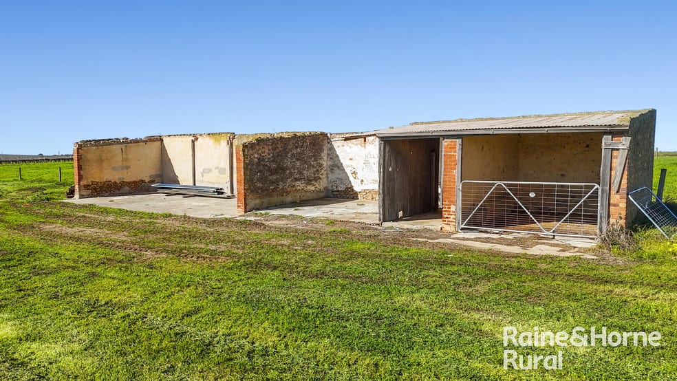 Click to view all images 144 Verco Road Langhorne Creek SA 5255 - Image 2