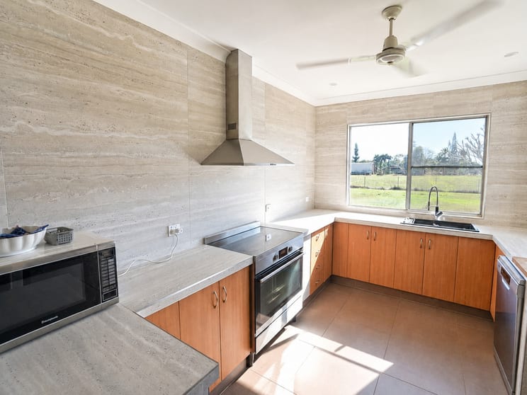 Click to view all images 446 Chewko Road Mareeba QLD 4880 - Image 2