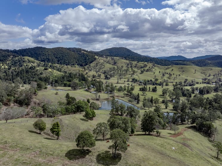 Click to view all images 119 Perrys Road Kidaman Creek QLD 4574 - Image 2