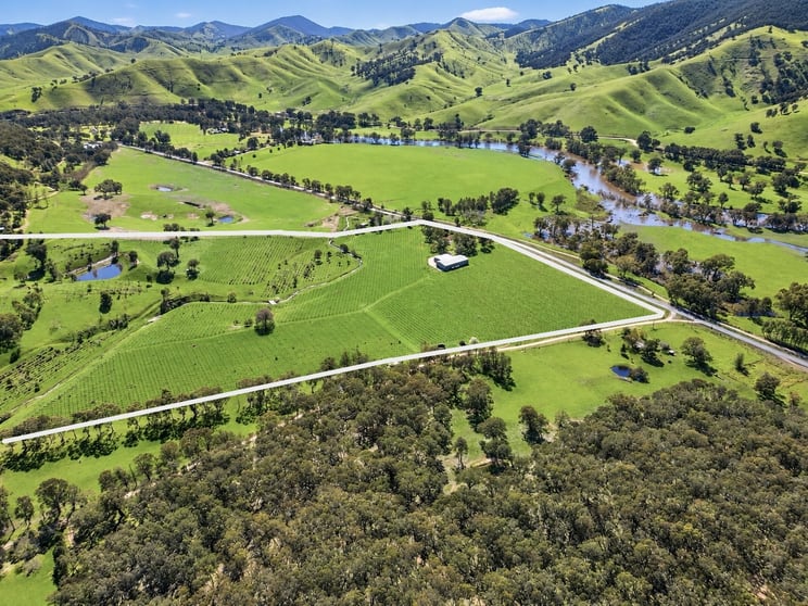 Click to view all images 8792 Murray River Road Walwa VIC 3709 - Image 1