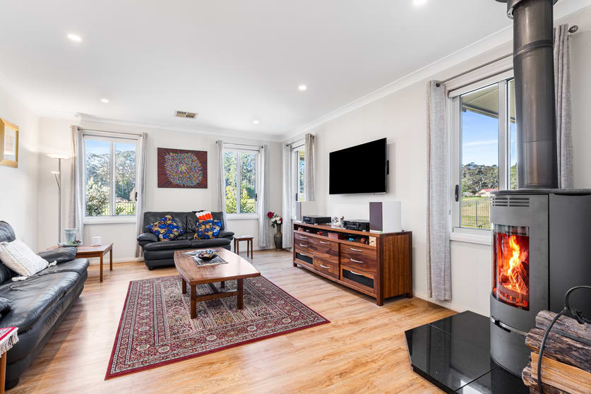Click to view all images 1396 Nowra Road Fitzroy Falls NSW 2577 - Image 3