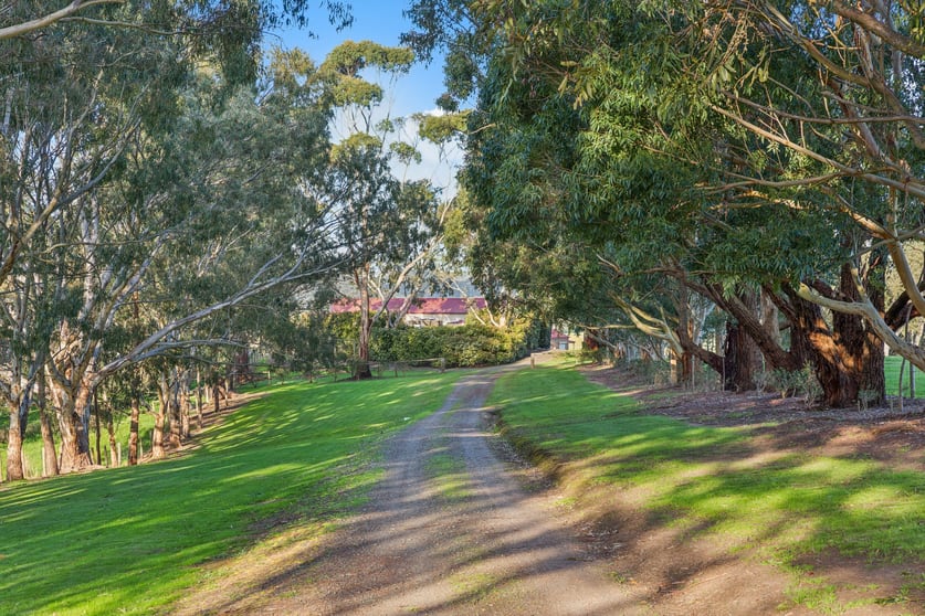 Click to view all images 109 Quines Road Echunga SA 5153 - Image 2