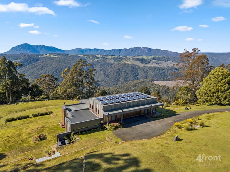 Click to view all images 675 Cradle Mountain Road Erriba TAS 7310 - Image 2