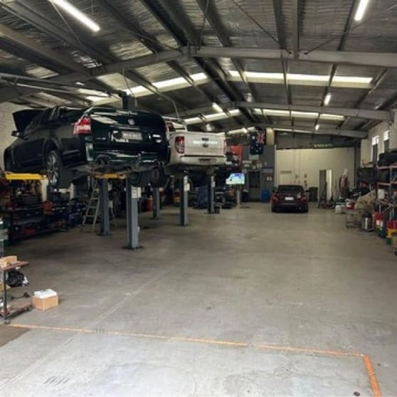 Click to view all images Accessories & Parts business for sale in Bayswater - Image 1