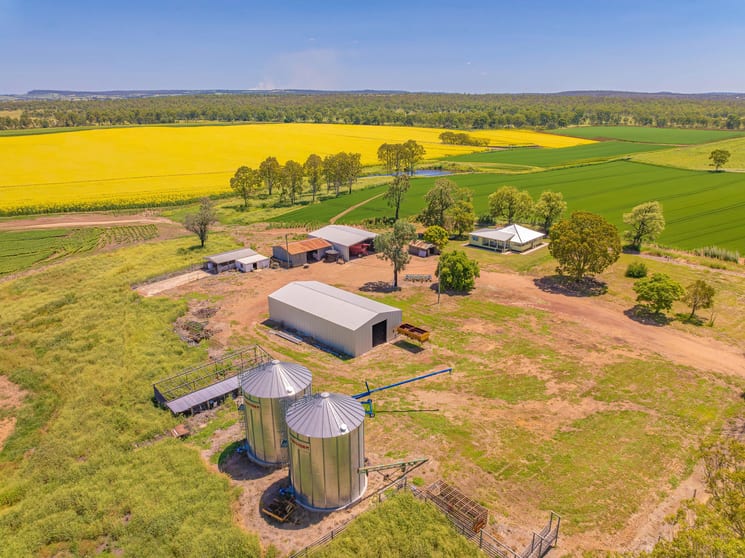 Click to view all images 33 Remingtons Road Wooroonden QLD 4605 - Image 2