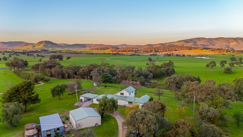 Click to view all images 829 Spring Flat Road Mudgee NSW 2850 - Image 2