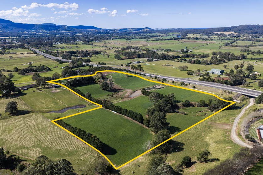 Click to view all images 21 Croziers Road Jaspers Brush NSW 2535 - Image 1