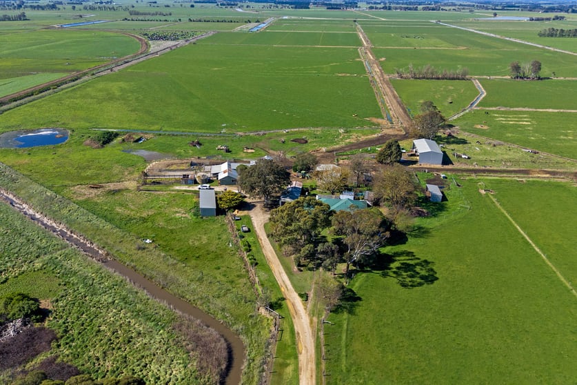 Click to view all images 80 Laws Lane Denison VIC 3858 - Image 3