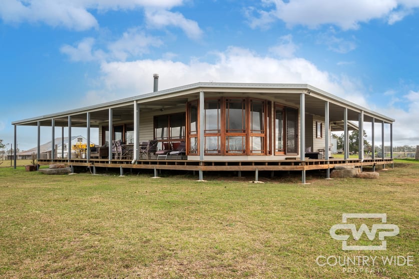 Click to view all images Plain View, 916 Emmaville Road Glen Innes NSW 2370 - Image 3