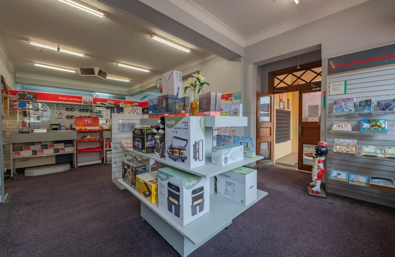 Click to view all images 150-152 Main Street West Wyalong NSW 2671 - Image 3