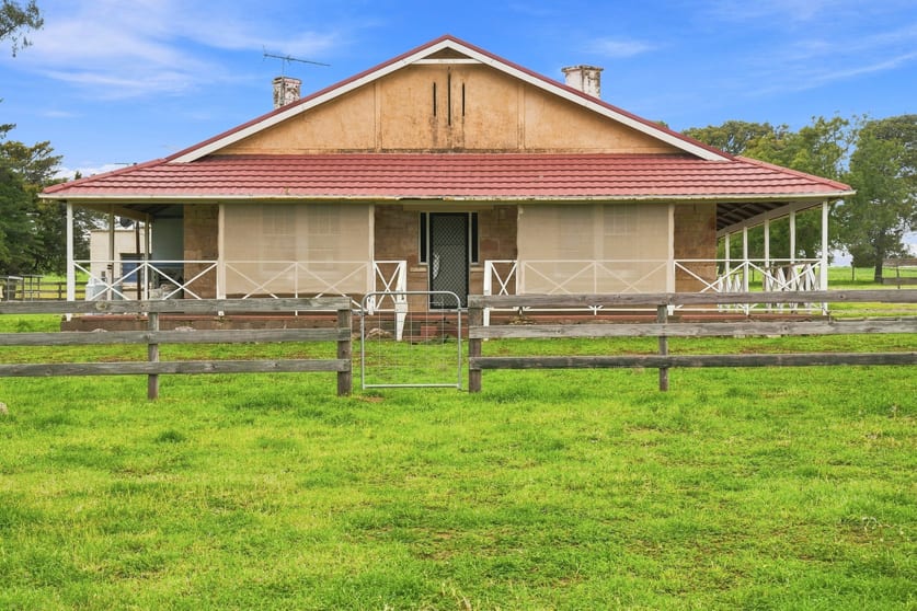 155 Molineux Road. Tarlee SA 5411 - Image 2