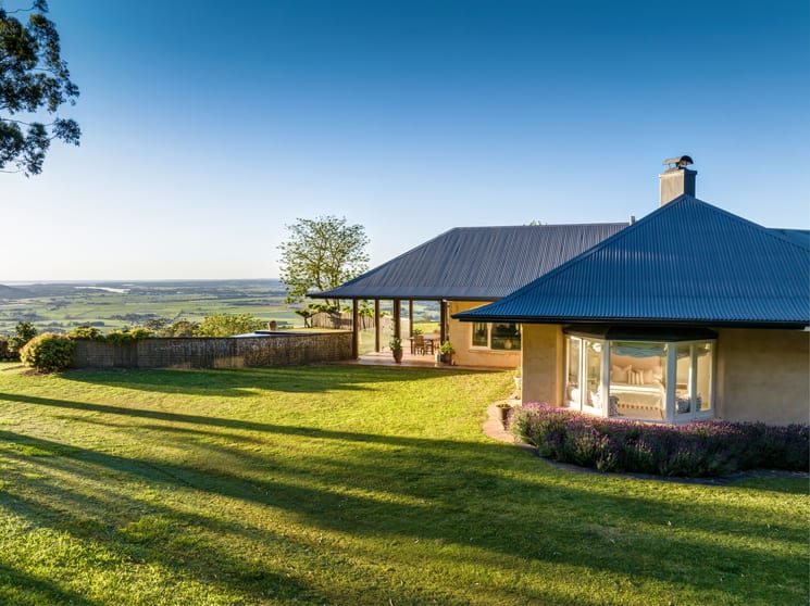 Click to view all images 139 Grahams Road Meroo Meadow NSW 2540 - Image 1