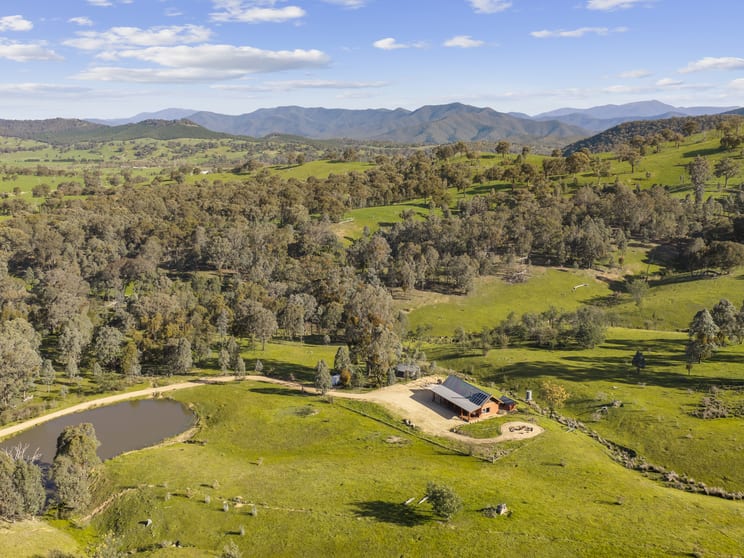 Click to view all images 126 Godwills Road Mansfield VIC 3722 - Image 2