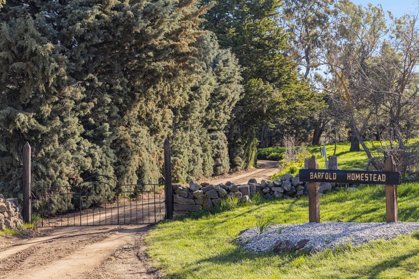 Click to view all images 1469 Kyneton-Redesdale Road Barfold VIC 3444 - Image 1
