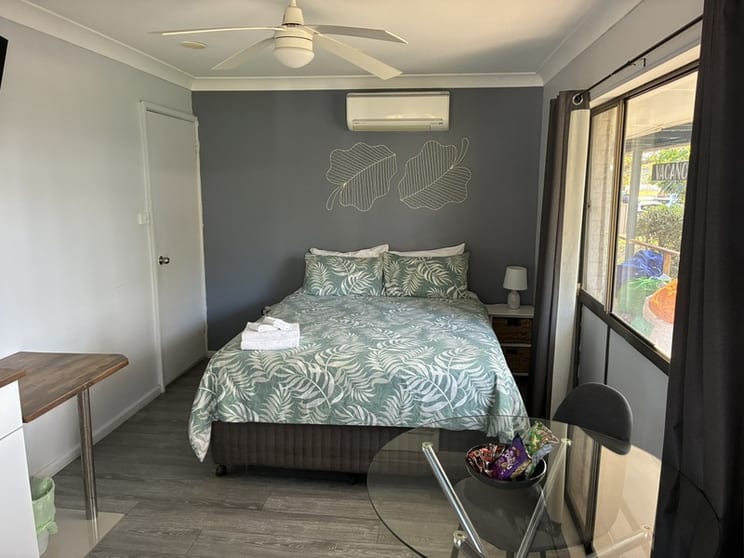 Click to view all images Motel business for sale in Port Macquarie - Image 3