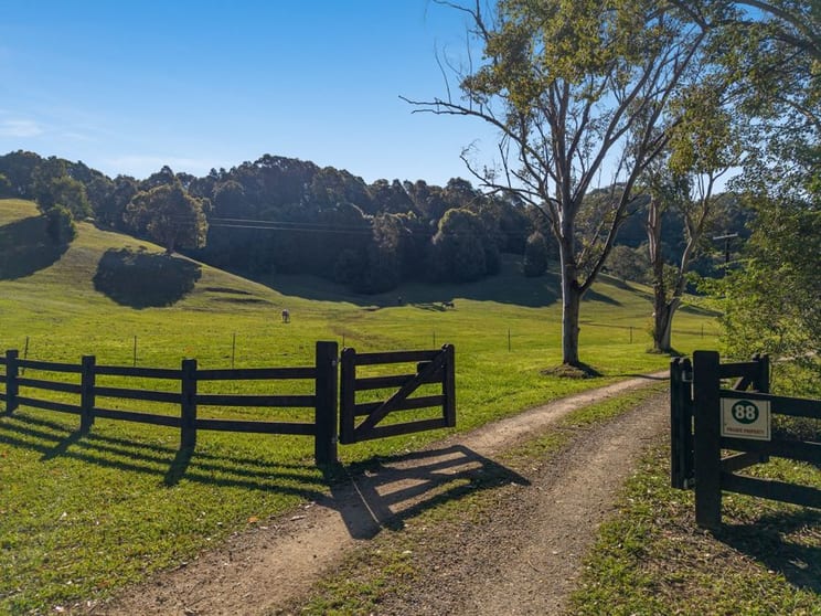 Click to view all images 88 Burringbar Road Burringbar NSW 2483 - Image 2