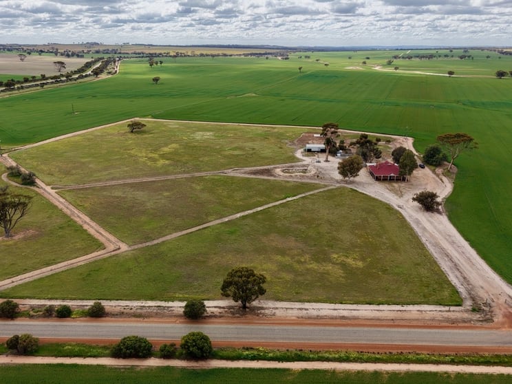 Lot 726 Dangin-Meares Road Dangin WA 6383 - Image 2