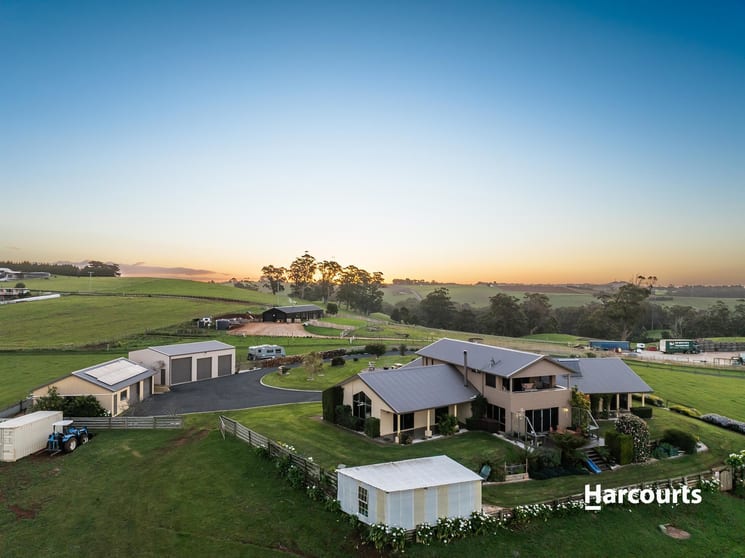 Click to view all images 4 Travers Lane Howth TAS 7316 - Image 2