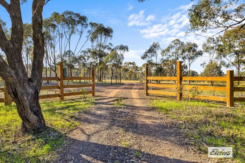 Click to view all images 3210 Ararat - St Arnaud Road Navarre VIC 3384 - Image 1