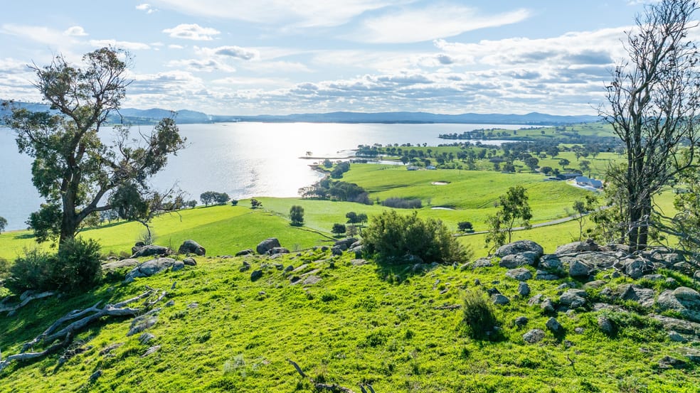 1080 Lake Road Bethanga VIC 3691 - Image 2