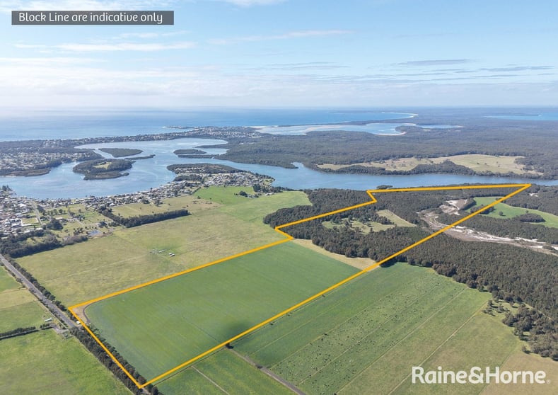 Click to view all images 1170 Greenwell Point Road Pyree NSW 2540 - Image 2