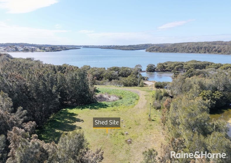 Click to view all images 1170 Greenwell Point Road Pyree NSW 2540 - Image 3
