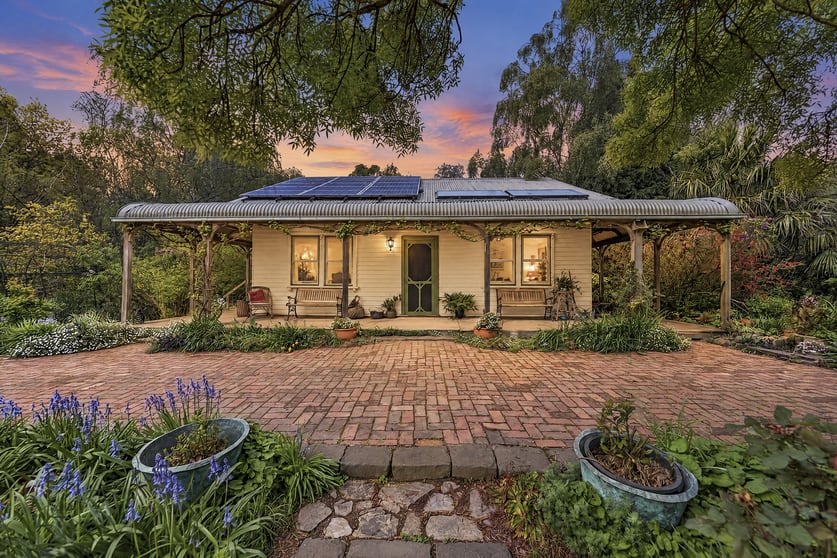 Click to view all images 52 Earls Road Yarragon South VIC 3823 - Image 2