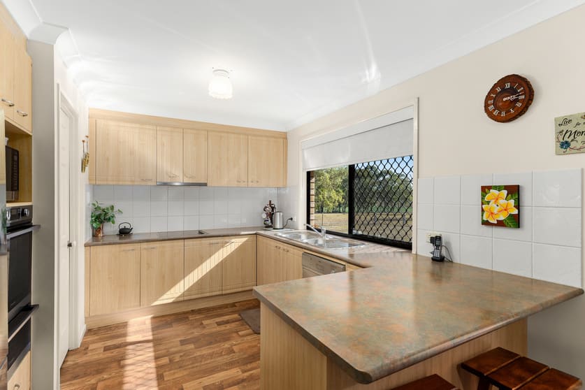 Click to view all images 17 Bournes Road Yangan QLD 4371 - Image 3