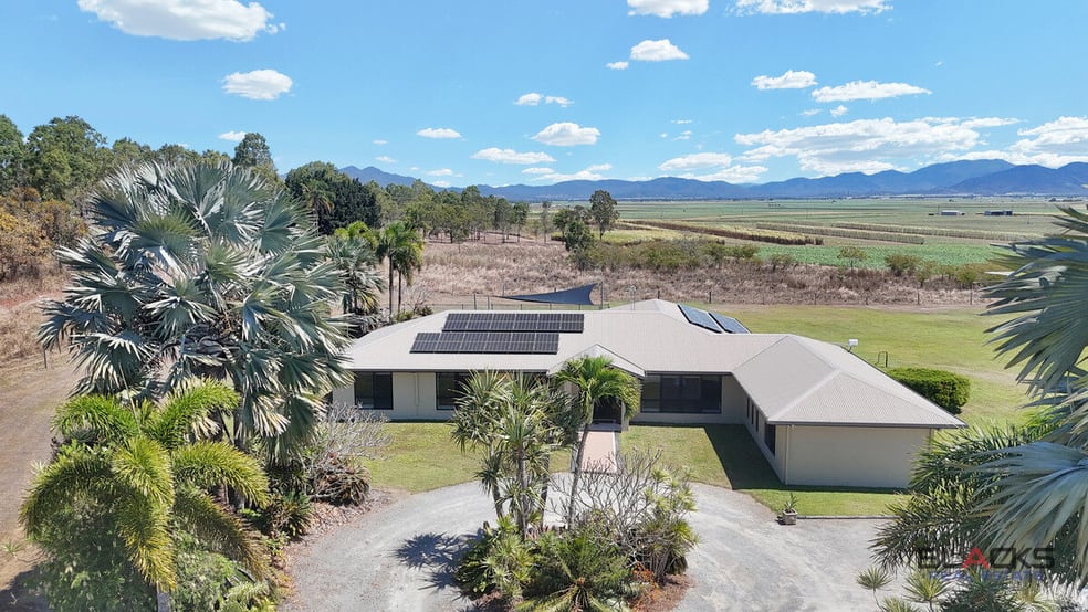 Click to view all images 24913 Peak Downs Highway Victoria Plains QLD 4751 - Image 2