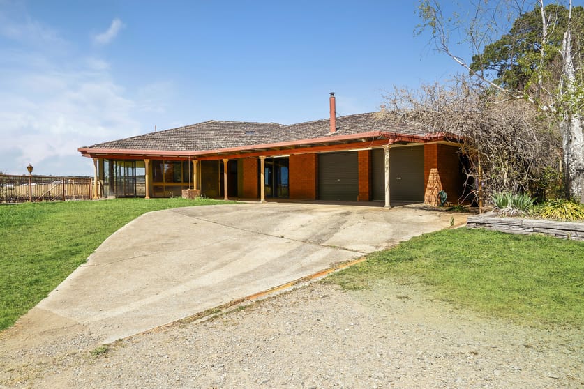 Click to view all images 147 Chinamans Lane Goulburn NSW 2580 - Image 3